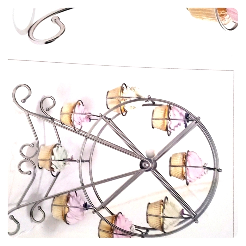 Ferris wheel Cupcake Holder